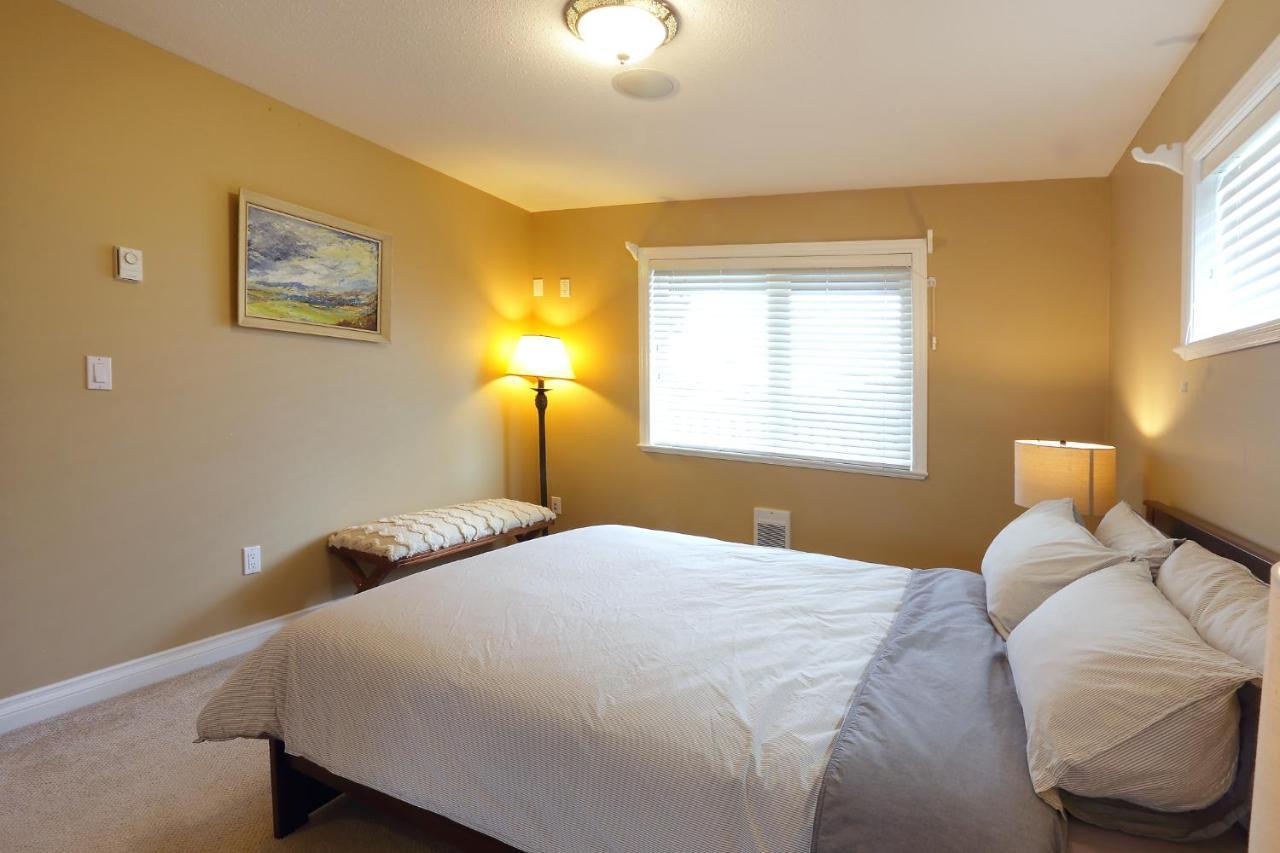 Lovely J Home -Stunning River View Cozy Two Bedroom Private Suite New Westminster Luaran gambar