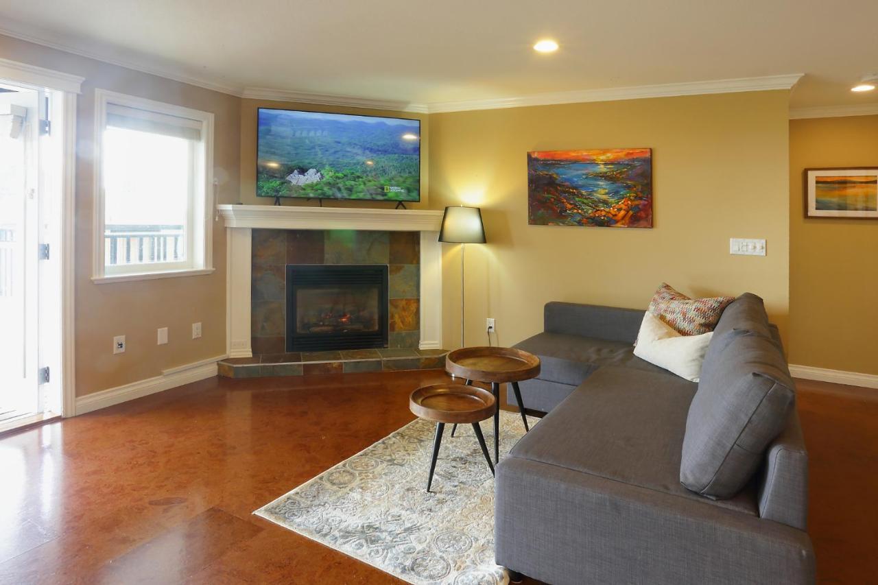 Lovely J Home -Stunning River View Cozy Two Bedroom Private Suite New Westminster Luaran gambar
