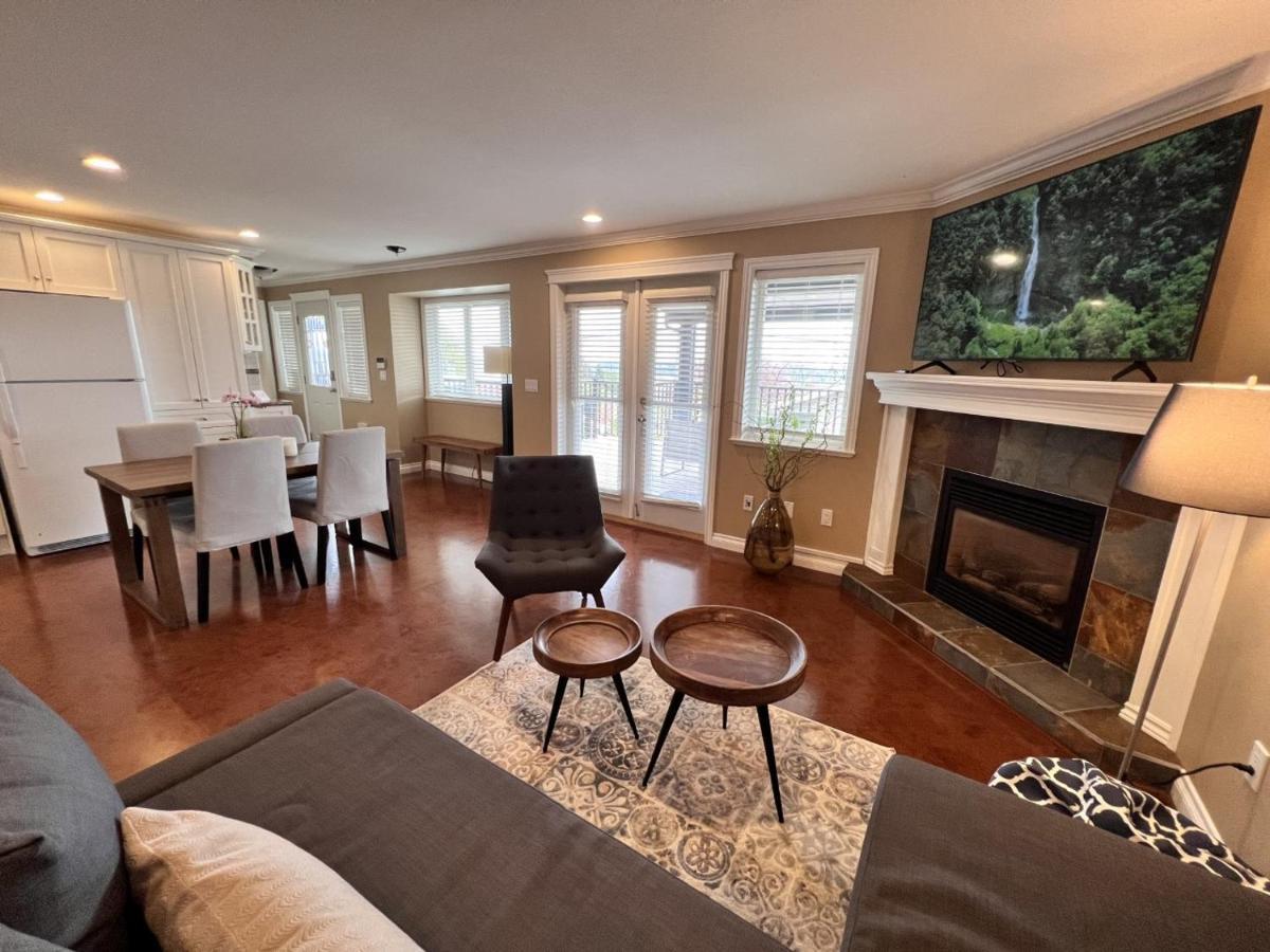Lovely J Home -Stunning River View Cozy Two Bedroom Private Suite New Westminster Luaran gambar