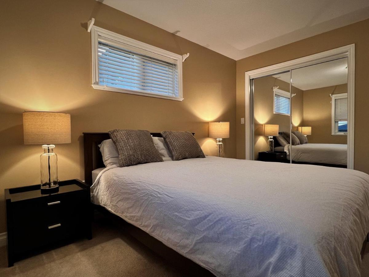 Lovely J Home -Stunning River View Cozy Two Bedroom Private Suite New Westminster Luaran gambar